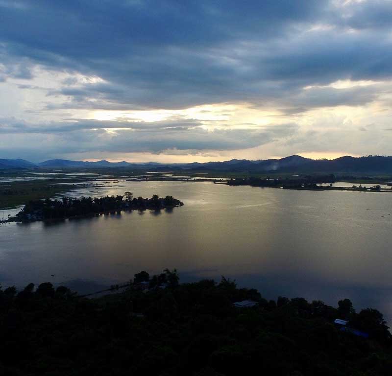 Nong Lak Lake