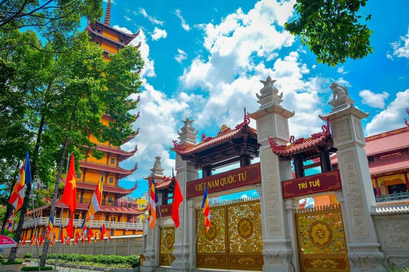 Discover the Top 7 Most Famous Pagodas in Vietnam