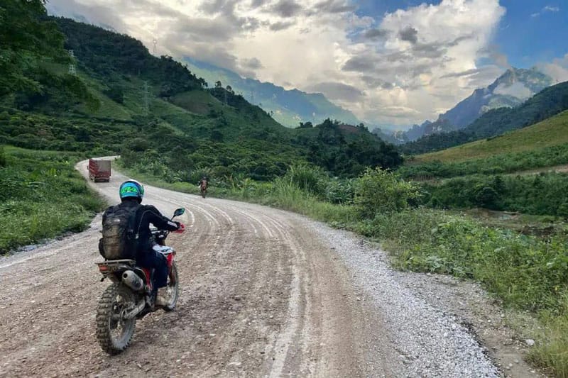 Top 5 Outdoor Adventures in Southern Laos Tours