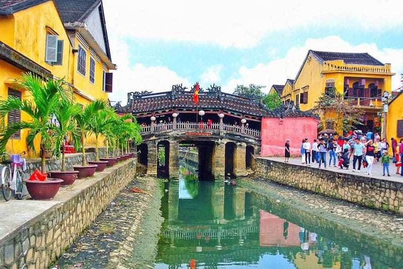 Vietnam Itinerary: The Ultimate Travel Guide from North to South